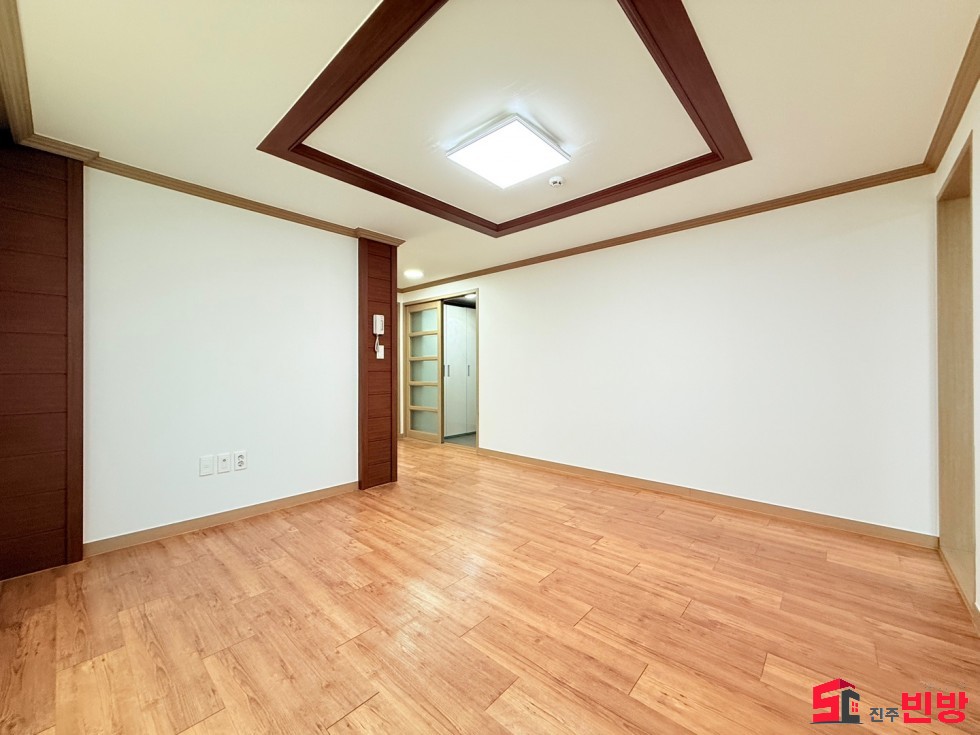 경남 진주시 초전동 1643-5 ㉧ㅡ서빈No.1구해줘홈즈ㅡ㉧추천BEST꿀방 전월세 매물번호 17480 사진 1