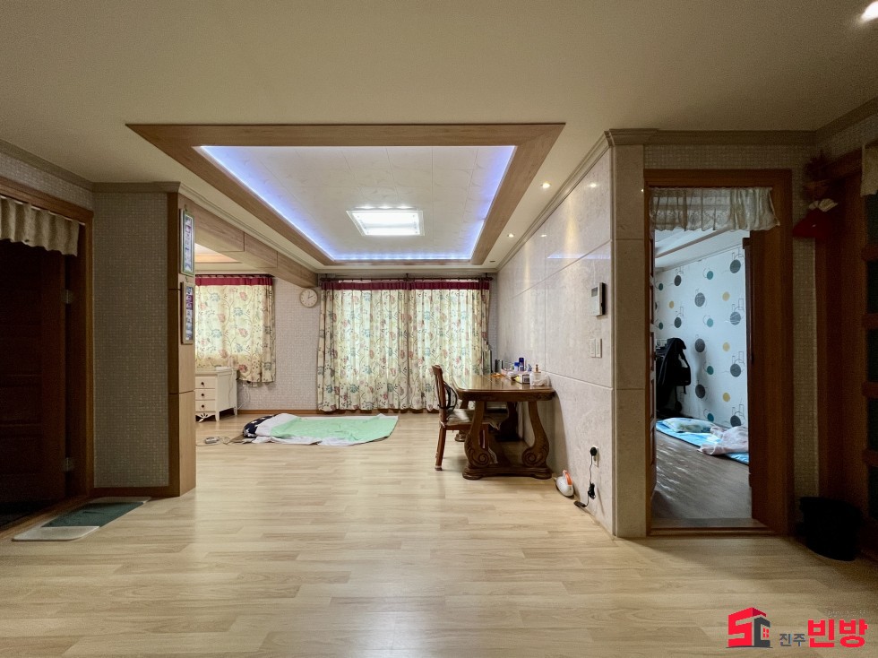 경남 진주시 칠암동 524-11 ㉧ㅡ서빈No.1구해줘홈즈ㅡ㉧추천BEST꿀방 월세 매물번호 16836 사진 1