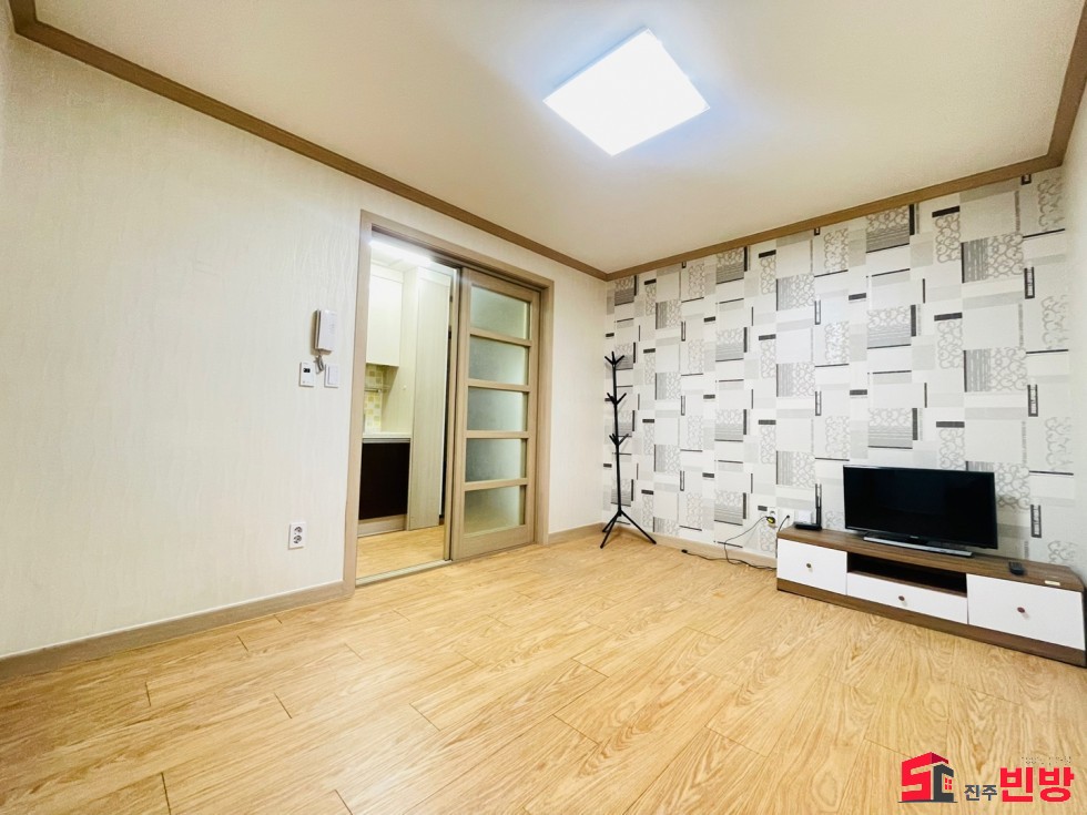 경남 진주시 봉곡동 8-20 ㉧ㅡ서빈No.1구해줘홈즈ㅡ㉧추천BEST꿀방 월세 매물번호 13229 사진 1