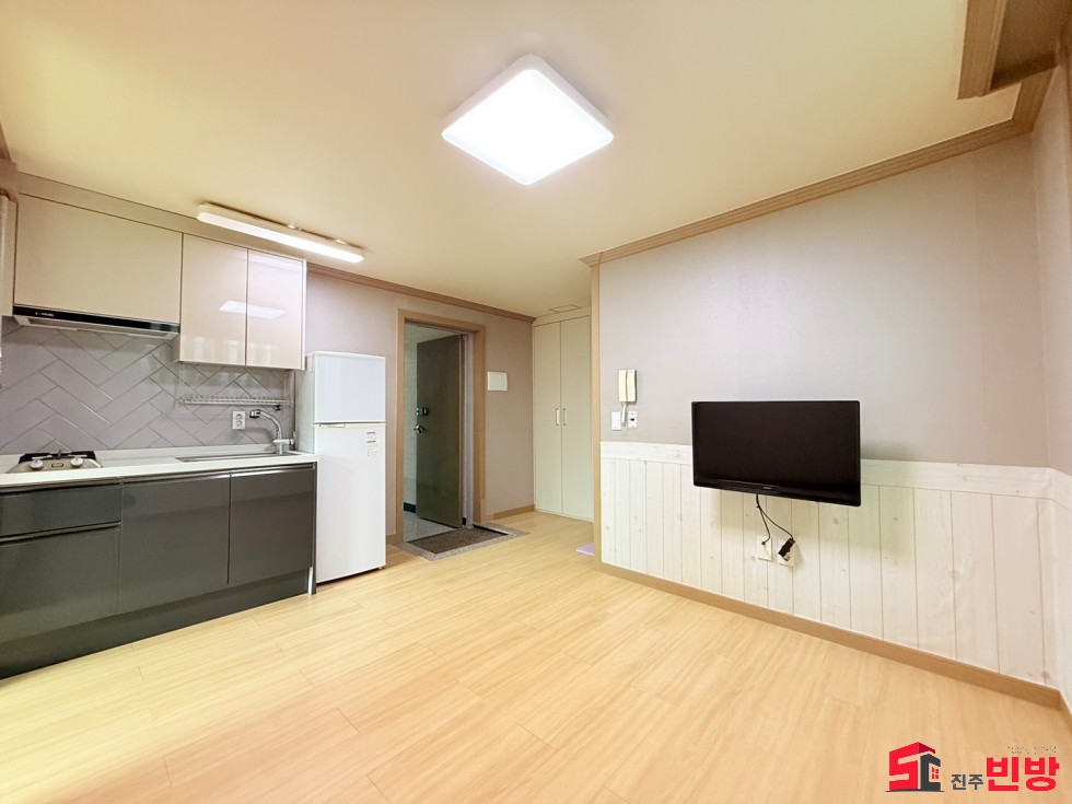경남 진주시 상대동 243-33 ㉧ㅡ서빈No.1구해줘홈즈ㅡ㉧추천BEST꿀방 월세 매물번호 17488 사진 1