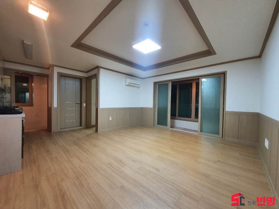 경남 진주시 봉곡동 442-11 ㉧ㅡ서빈No.1구해줘홈즈ㅡ㉧추천BEST꿀방 월세 매물번호 12982 사진 1