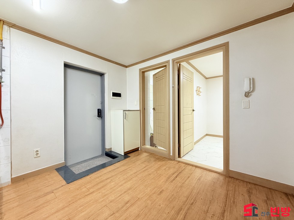 경남 진주시 봉곡동 487-15 ㉧ㅡ서빈No.1구해줘홈즈ㅡ㉧추천BEST꿀방 월세 매물번호 12813 사진 3