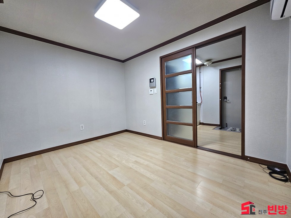 경남 진주시 평거동 400-12 ㉧ㅡ서빈No.1구해줘홈즈ㅡ㉧추천BEST꿀방 월세 매물번호 16977 사진 1