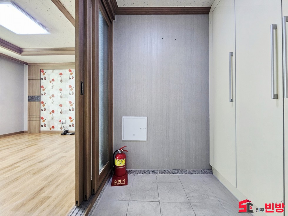 경남 사천시 사천읍 선인리 466 ㉧ㅡ서빈No.1구해줘홈즈ㅡ㉧추천BEST꿀방 전월세 매물번호 17877 사진 2