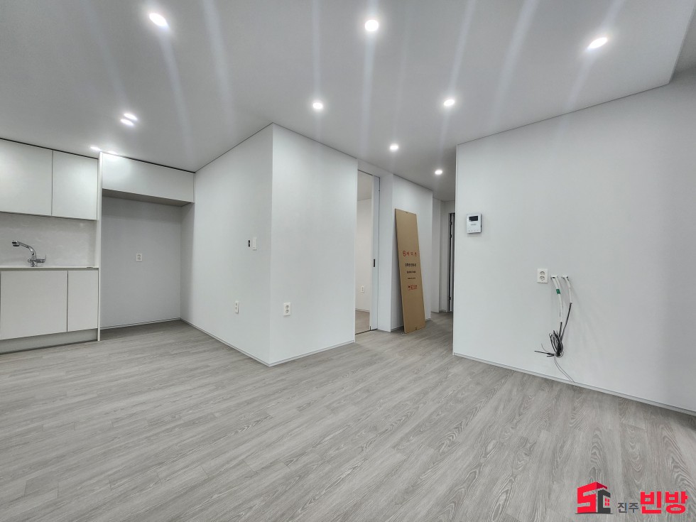 경남 진주시 칠암동 504-1 ㉧ㅡ서빈No.1구해줘홈즈ㅡ㉧추천BEST꿀방 월세 매물번호 17215 사진 3