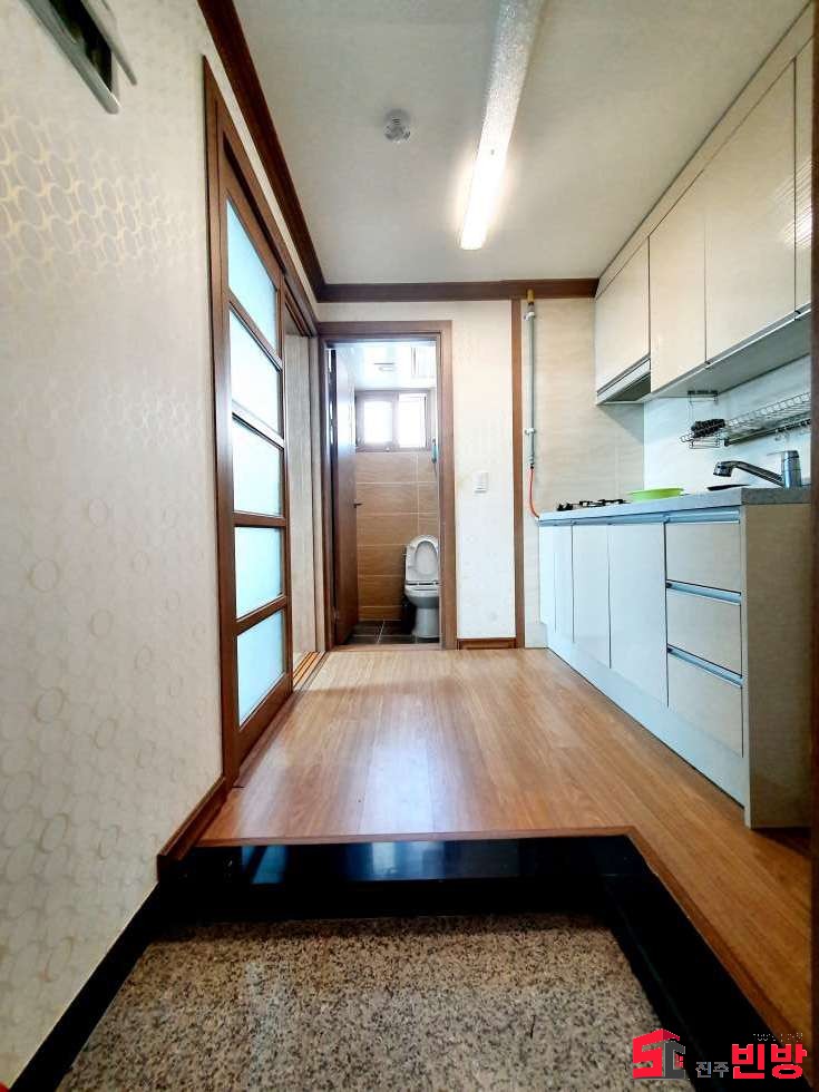 경남 진주시 상봉동 1091-24 1동 ㉧ㅡ서빈No.1구해줘홈즈ㅡ㉧추천BEST꿀방 월세 매물번호 11198 사진 2