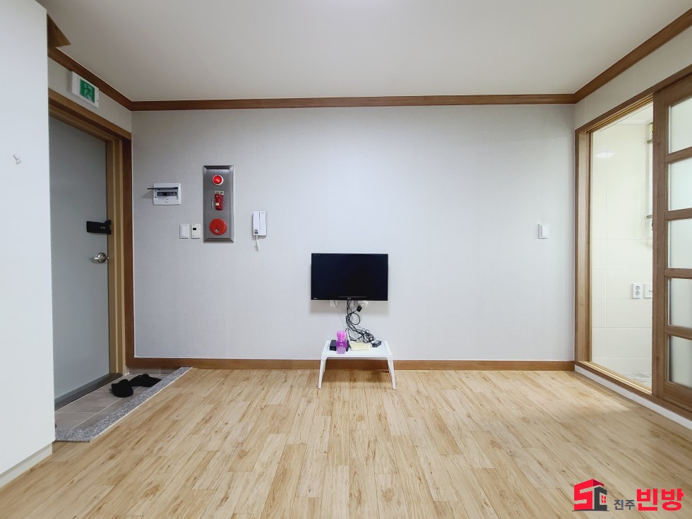 경남 진주시 호탄동 605-13 ㉧ㅡ서빈No.1구해줘홈즈ㅡ㉧추천BEST꿀방 월세 매물번호 14026 사진 1