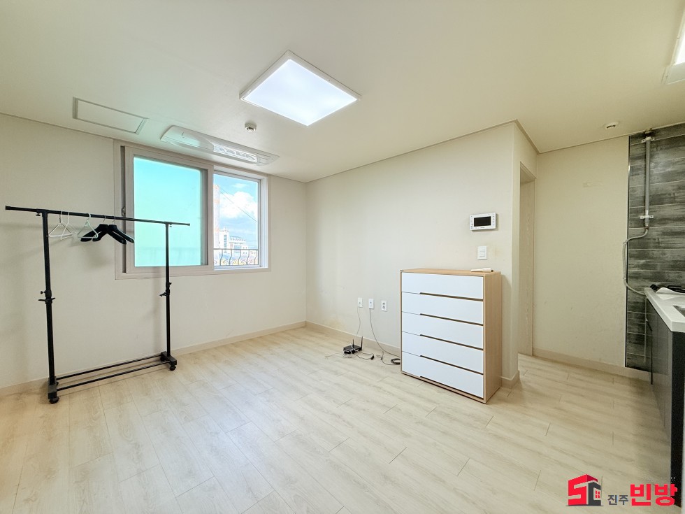 경남 진주시 하대동 641-26 ㉧ㅡ서빈No.1구해줘홈즈ㅡ㉧추천BEST꿀방 월세 매물번호 17808 사진 1
