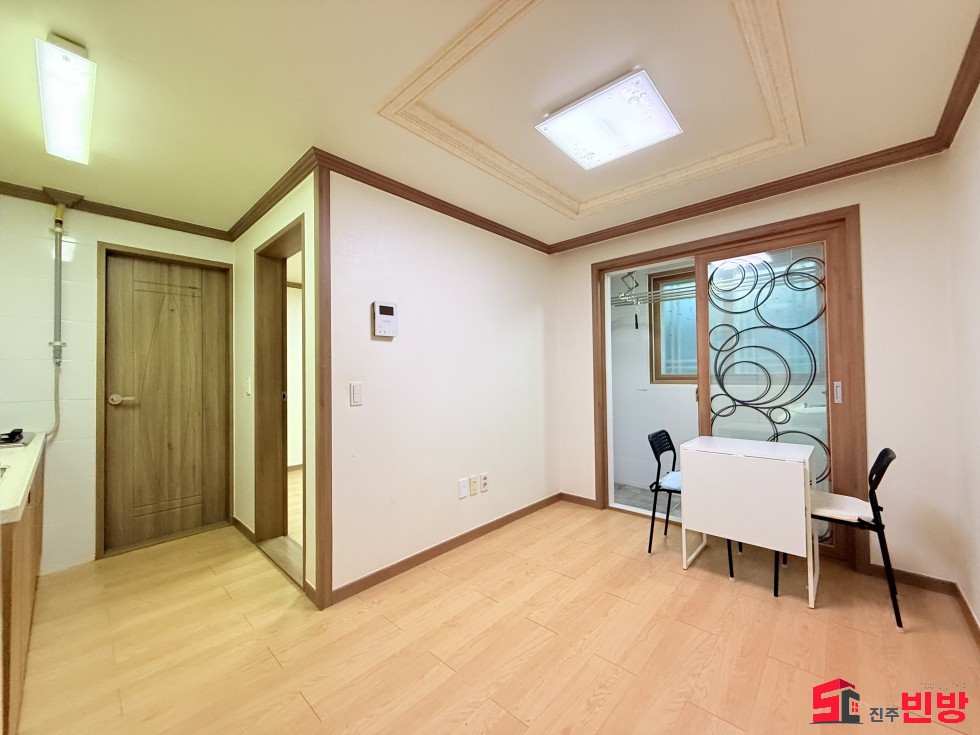 경남 진주시 상봉동 1030-16 ㉧ㅡ서빈No.1구해줘홈즈ㅡ㉧추천BEST꿀방 월세 매물번호 17922 사진 1