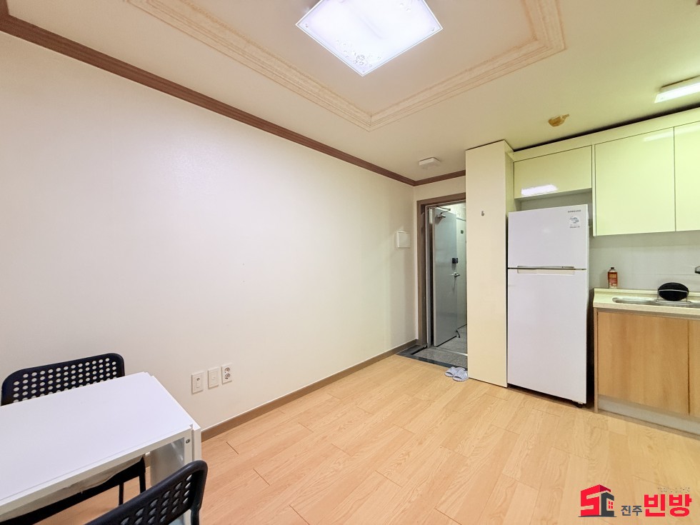 경남 진주시 상봉동 1030-16 ㉧ㅡ서빈No.1구해줘홈즈ㅡ㉧추천BEST꿀방 월세 매물번호 17922 사진 3