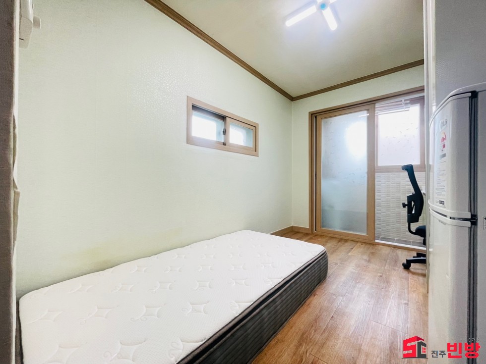 경남 진주시 칠암동 41-10 ㉧ㅡ서빈No.1구해줘홈즈ㅡ㉧추천BEST꿀방 월세 매물번호 13517 사진 3
