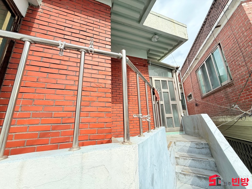 경남 진주시 칠암동 121-6 ㉧ㅡ서빈No.1구해줘홈즈ㅡ㉧추천BEST꿀방 월세 매물번호 17928 사진 1
