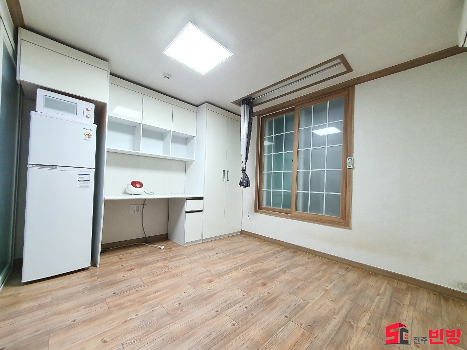 경남 진주시 칠암동 527-6 ㉧ㅡ서빈No.1구해줘홈즈ㅡ㉧추천BEST꿀방 월세 매물번호 11387 사진 3