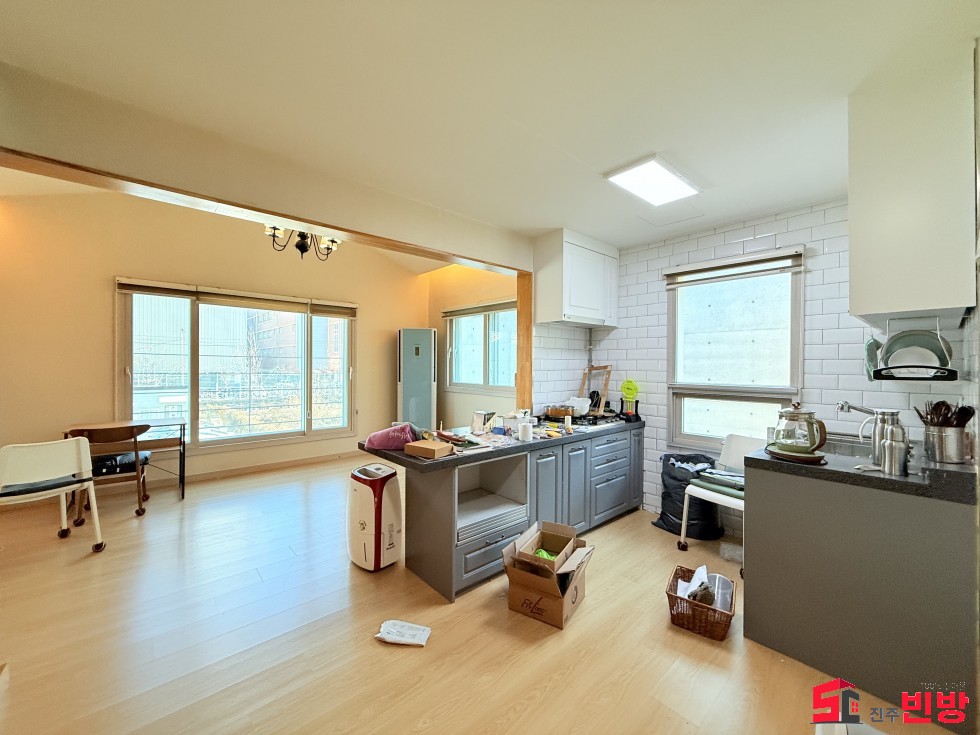 경남 진주시 평거동 1123-9 ㉧ㅡ서빈No.1구해줘홈즈ㅡ㉧추천BEST꿀방 월세 매물번호 17986 사진 1