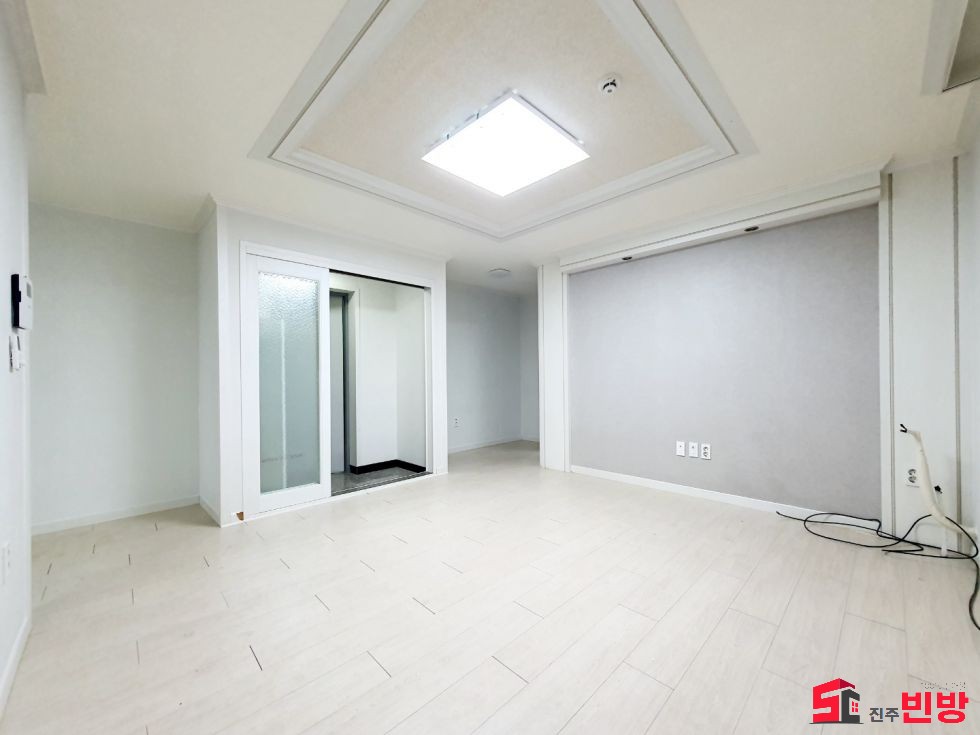 경남 진주시 상대동 297-74 ㉧ㅡ서빈No.1구해줘홈즈ㅡ㉧추천BEST꿀방 월세 매물번호 10819 사진 1