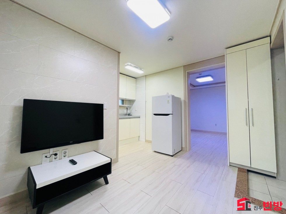 경남 진주시 상대동 302-79 ㉧ㅡ서빈No.1구해줘홈즈ㅡ㉧추천BEST꿀방 월세 매물번호 17502 사진 1