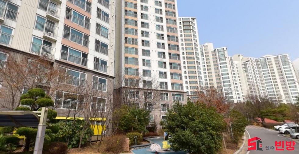 경남 진주시 금산면 장사리 705 (진주금산두산위브아파트) 113동 앞동 로얄층 리모델링완료 4월입주가능 매매 매물번호 18129 사진 1