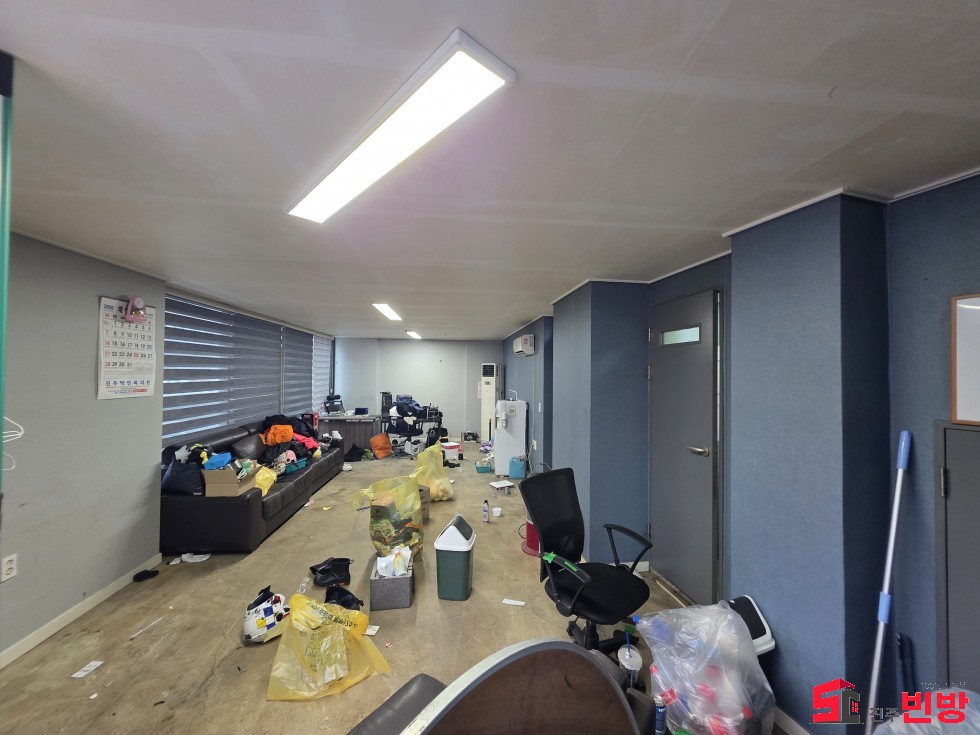 경남 진주시 봉곡동 사무실NO.1 깨끗하고 저렴한 상가임대 월세 매물번호 18158 사진 2