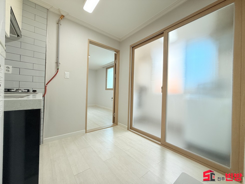 경남 진주시 망경동 487-11 ㉧ㅡ서빈No.1구해줘홈즈ㅡ㉧추천BEST꿀방 월세 매물번호 17968 사진 1