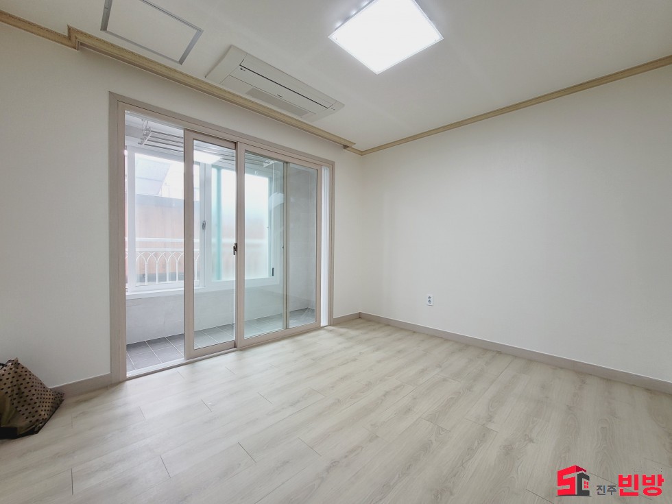 경남 진주시 상봉동 1061-13 ㉧ㅡ서빈No.1구해줘홈즈ㅡ㉧추천BEST꿀방 월세 매물번호 14826 사진 2