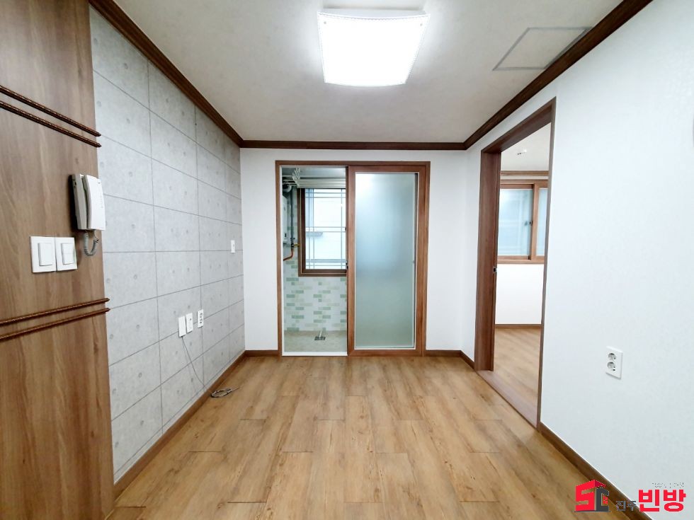 경남 진주시 칠암동 524-3 ㉧ㅡ서빈No.1구해줘홈즈ㅡ㉧추천BEST꿀방 월세 매물번호 12543 사진 2