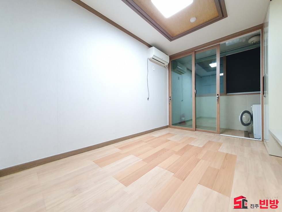 경남 진주시 칠암동 514-15 (로얄시티) ＠떳다빈방＠ 과기대 깔끔한 풀옵션 원룸! 월세 매물번호 13855 사진 5