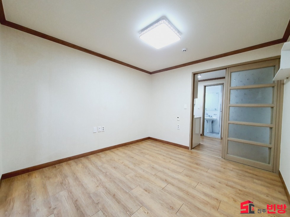 경남 진주시 봉곡동 441-3 ㉧ㅡ서빈No.1구해줘홈즈ㅡ㉧추천BEST꿀방 월세 매물번호 14138 사진 2