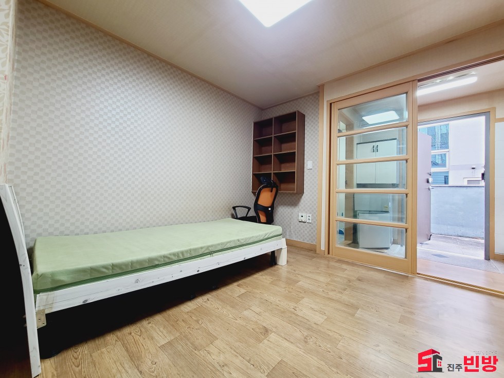 경남 진주시 상봉동 833-6 ㉧ㅡ서빈No.1구해줘홈즈ㅡ㉧추천BEST꿀방 월세 매물번호 13693 사진 1
